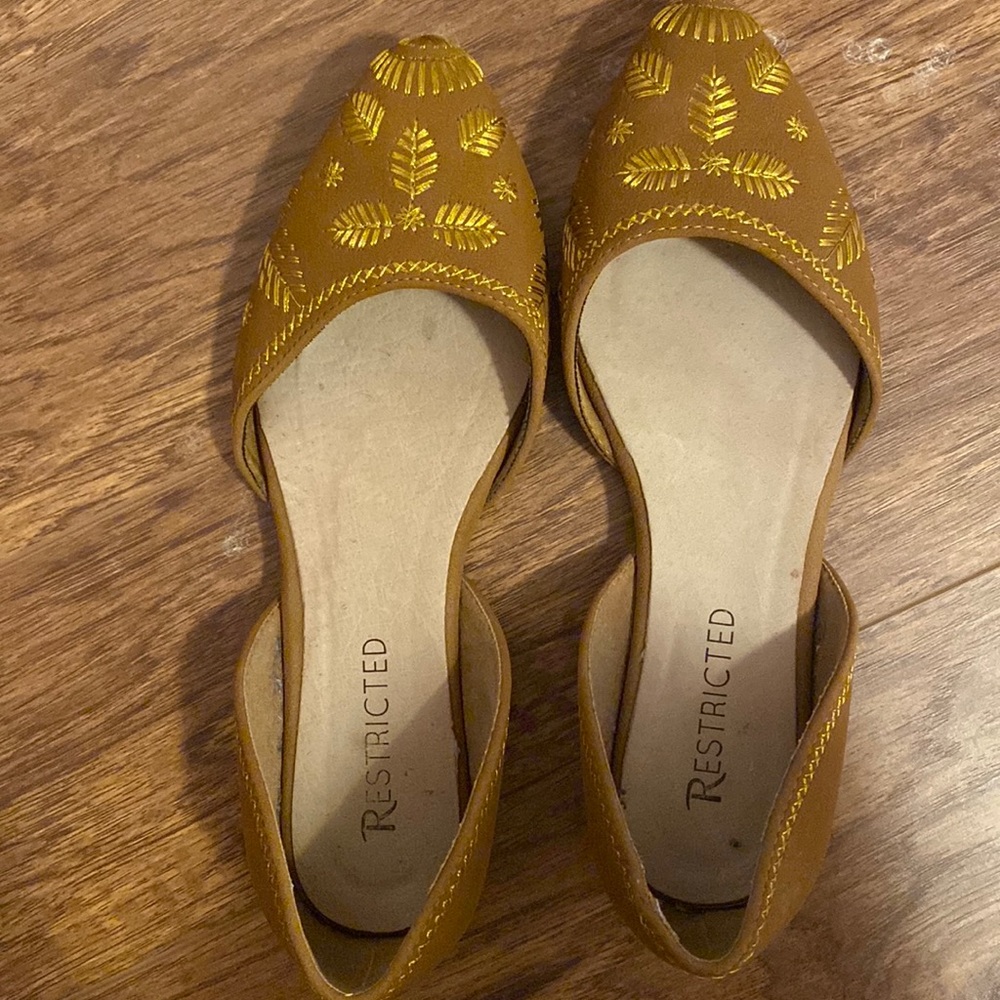 Flats size 7